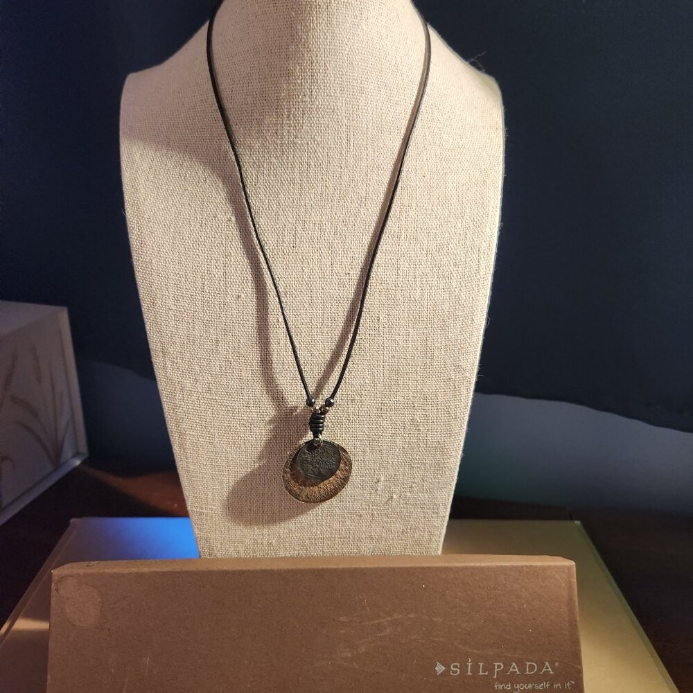 Silpada sterling silver 925 double disc hammered oxidized leather necklace